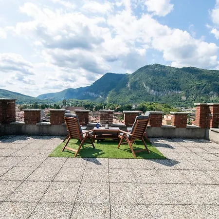 Bella Alda Beautiful Castle Penthouse 公寓 *