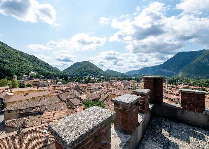 Апартаменты Bella Alda Beautiful Castle Penthouse