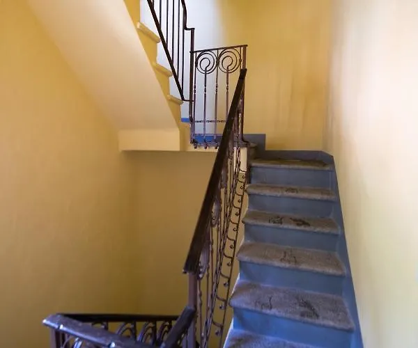 Bella Alda Beautiful Castle Penthouse Apartament
